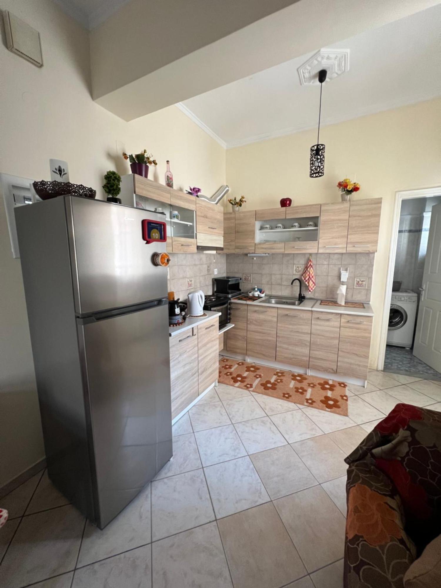 See And City Apartment Egio Exterior foto